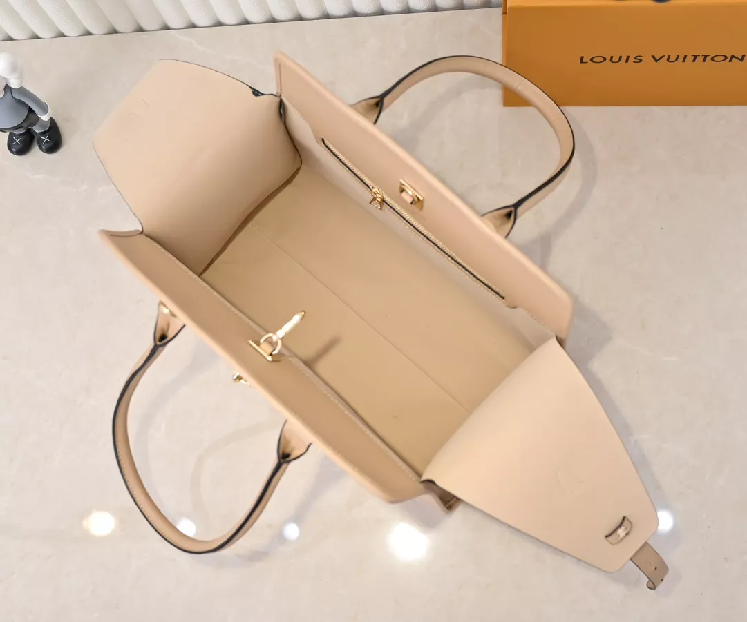 Louis Vuitton AAA Quality Handbags For Women Soft 1562 - Image 8