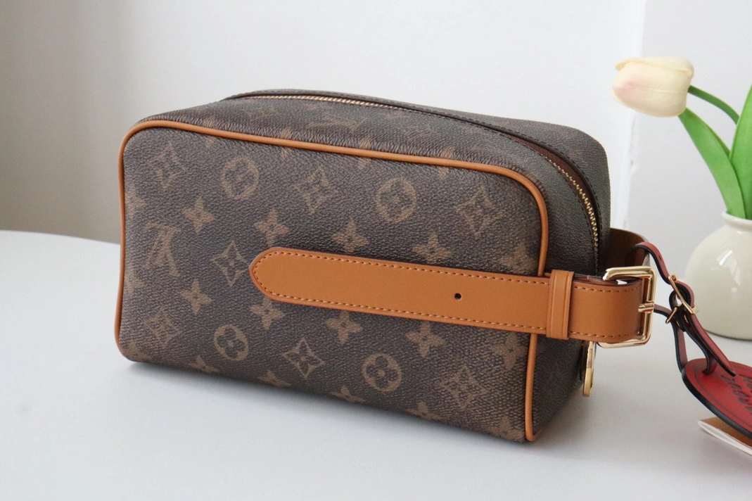 Louis Vuitton AAA Quality Handbags For Women SportInspired 4779 - Image 3