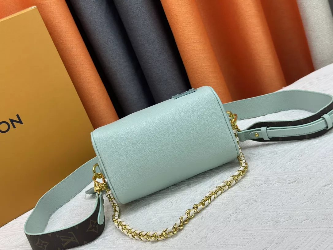 Louis Vuitton AAA Quality Handbags For Women WellDesigned 8855 - Image 7