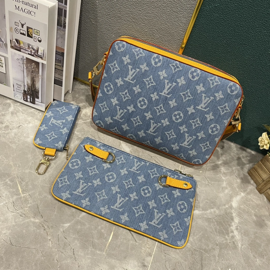 Louis Vuitton AAA Quality Messenger Bags For Unisex Durable 8270 - Image 6