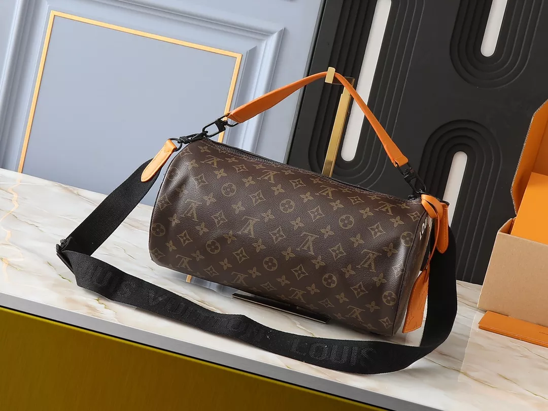 Louis Vuitton AAA Quality Messenger Bags For Unisex GoodFit 3404 - Image 3