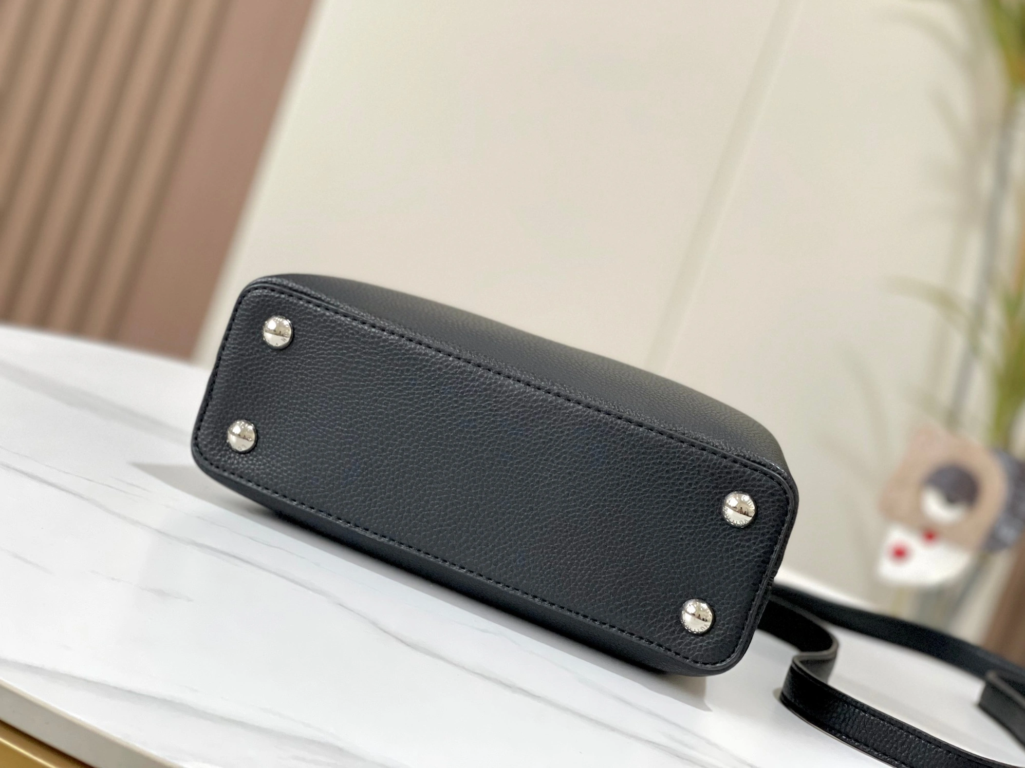 Louis Vuitton AAA Quality Messenger Bags For Women BestValue 1793 - Image 4