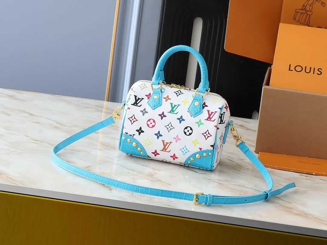 Louis Vuitton AAA Quality Messenger Bags For Women EyeCatching 361 - Image 3