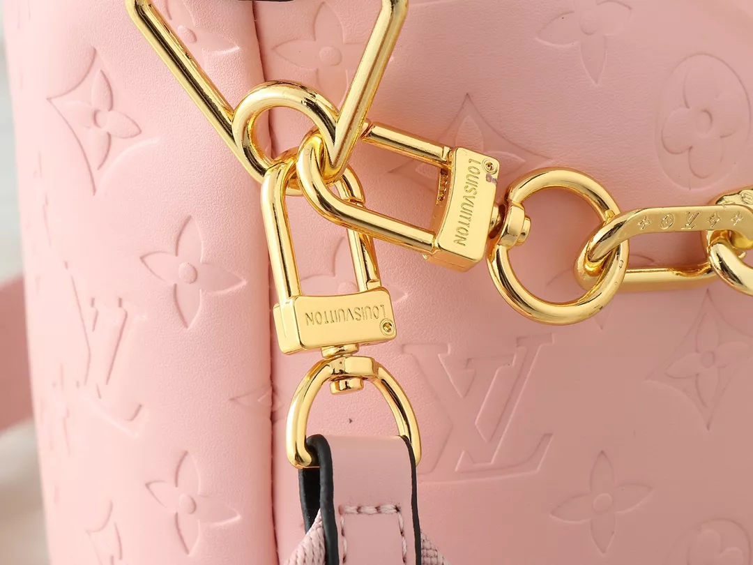 Louis Vuitton AAA Quality Messenger Bags For Women Flexible 1007 - Image 6