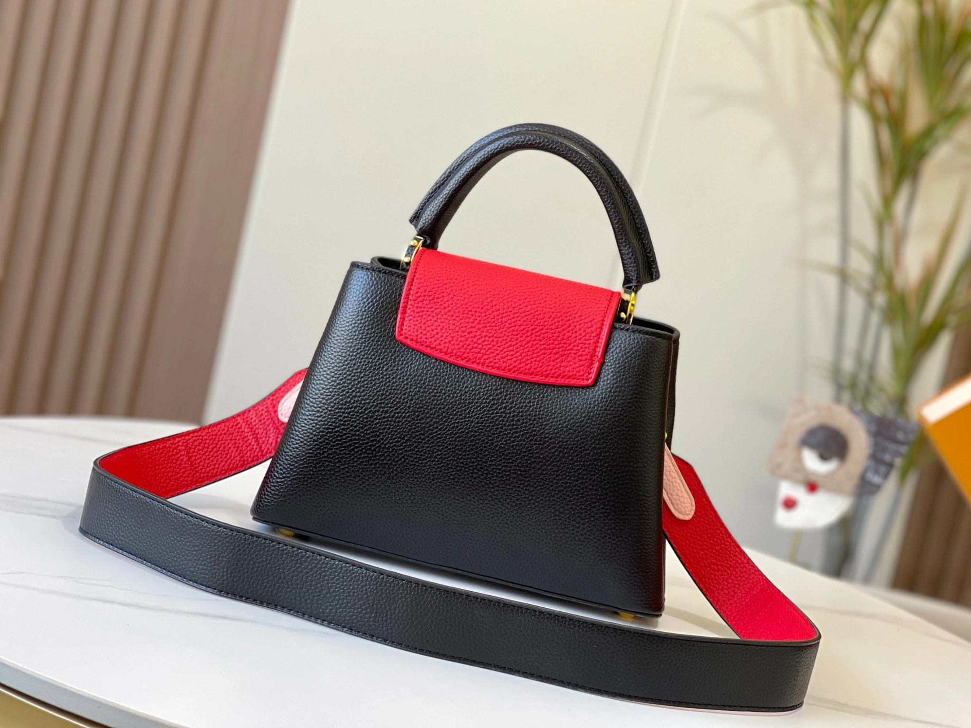 Louis Vuitton AAA Quality Messenger Bags For Women HighQuality 1600 - Image 3