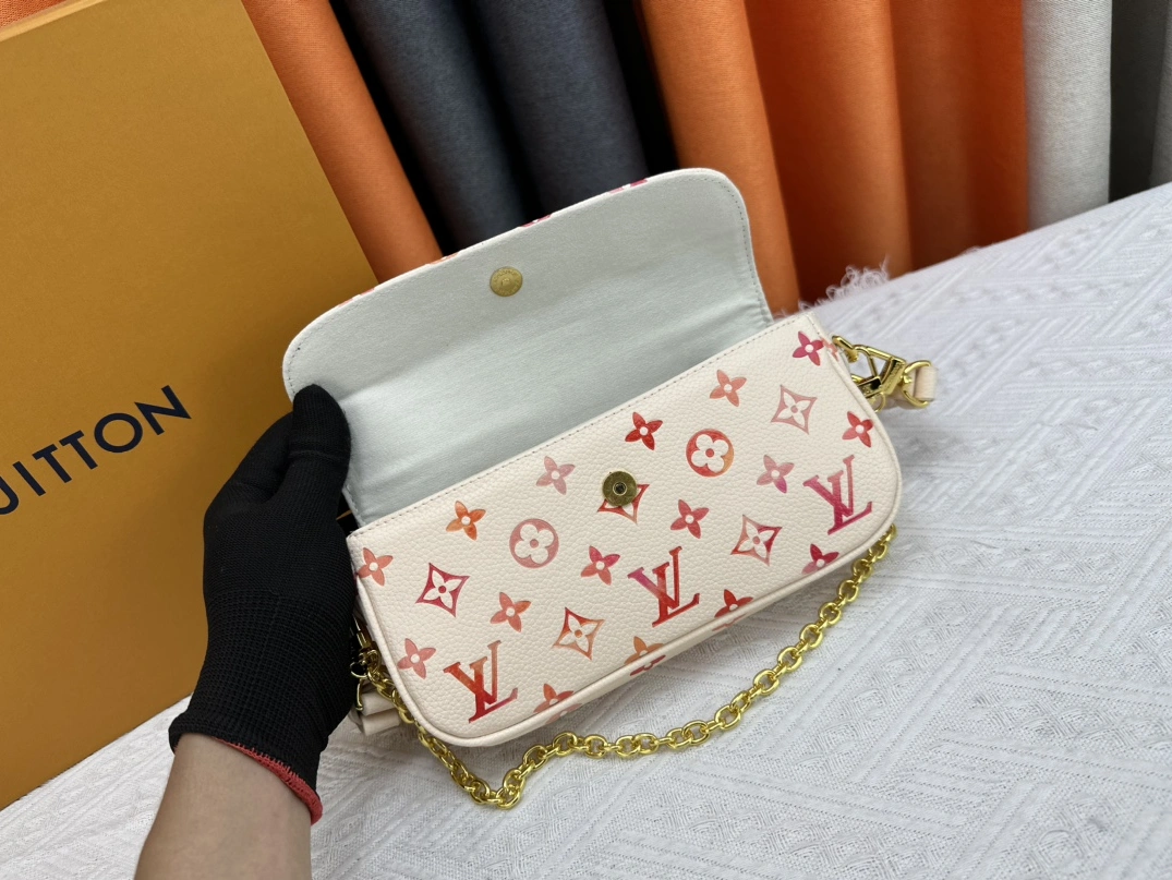 Louis Vuitton AAA Quality Messenger Bags For Women Modern 8858 - Image 6