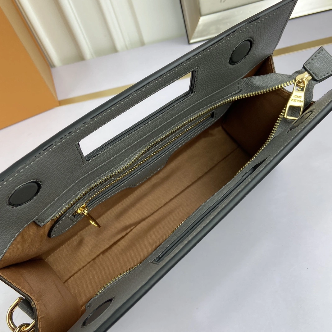 Louis Vuitton AAA Quality Messenger Bags For Women SmartChoice 9747 - Image 7