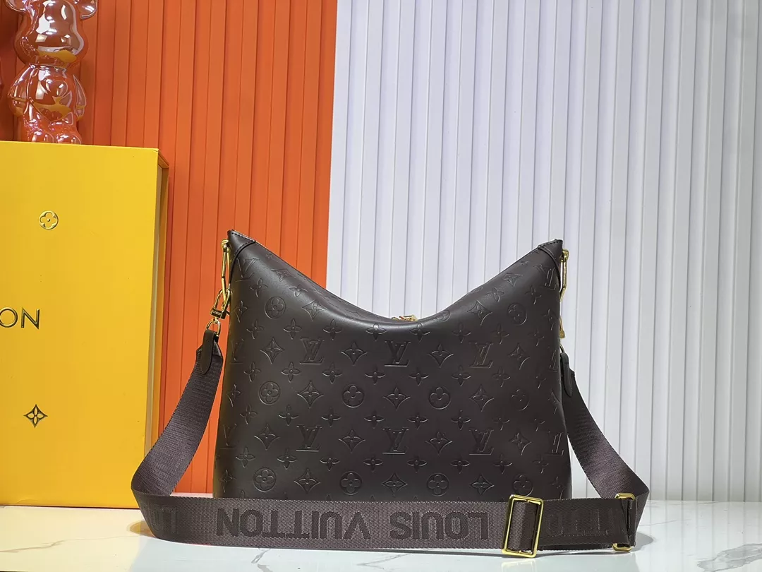 Louis Vuitton AAA Quality Messenger Bags For Women StreetReady 2763 - Image 6