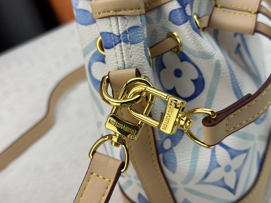 Louis Vuitton AAA Quality Messenger Bags For Women Trendy 5764 - Image 7