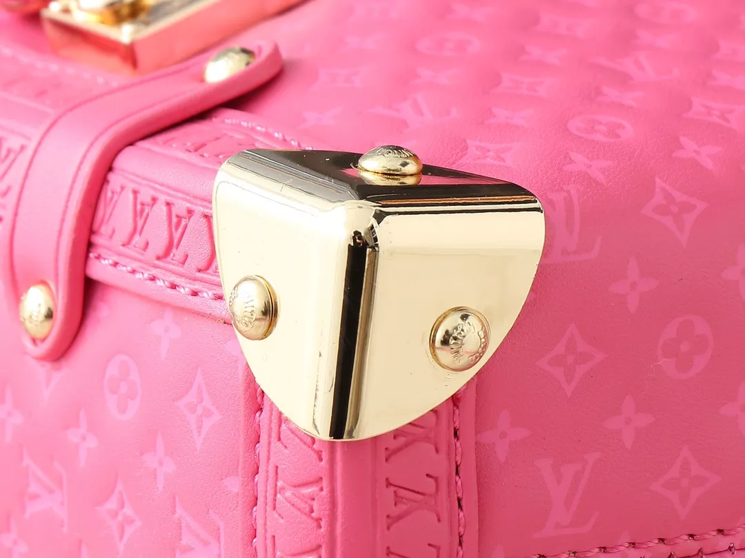 Louis Vuitton AAA Quality Messenger Bags For Women UrbanStyle 6462 - Image 6