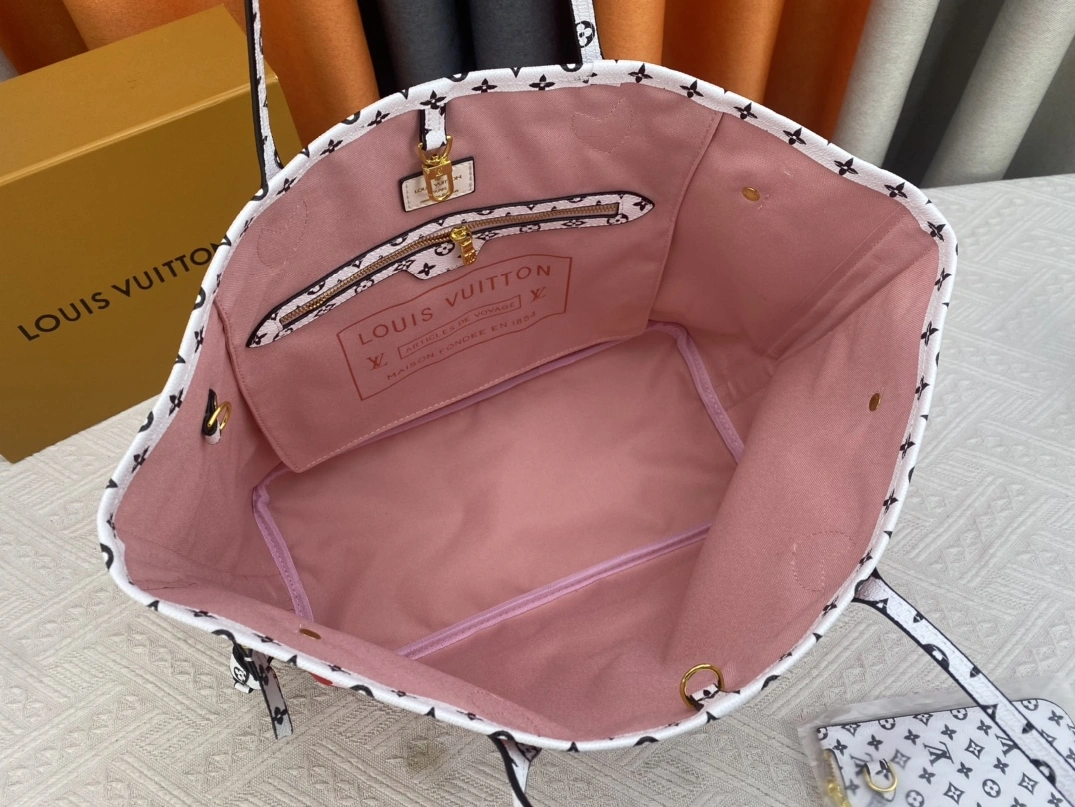 Louis Vuitton AAA Quality Shoulder Bags For Women GoodFit 6147 - Image 7