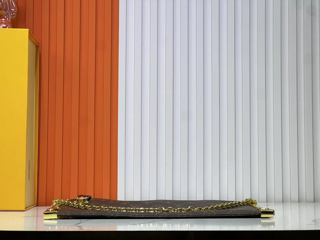 Louis Vuitton AAA Quality Shoulder Bags For Women Minimalist 2313 - Image 5