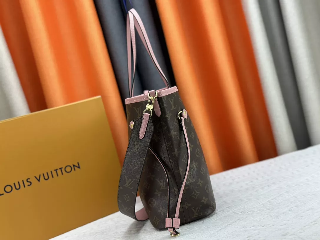 Louis Vuitton AAA Quality Shoulder Bags For Women Reliable 4136