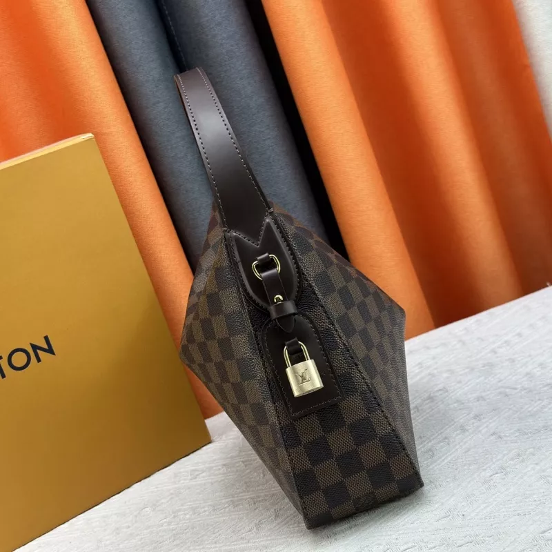 Louis Vuitton AAA Quality Shoulder Bags For Women Soft 7130 - Image 3