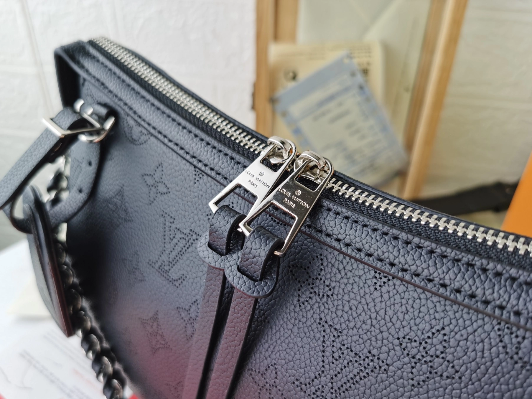 Louis Vuitton AAA Quality Shoulder Bags For Women UrbanStyle 2526 - Image 4