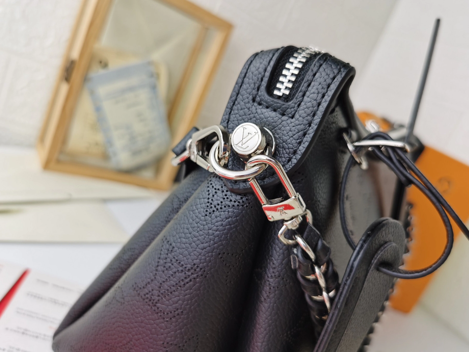 Louis Vuitton AAA Quality Shoulder Bags For Women UrbanStyle 2526 - Image 6