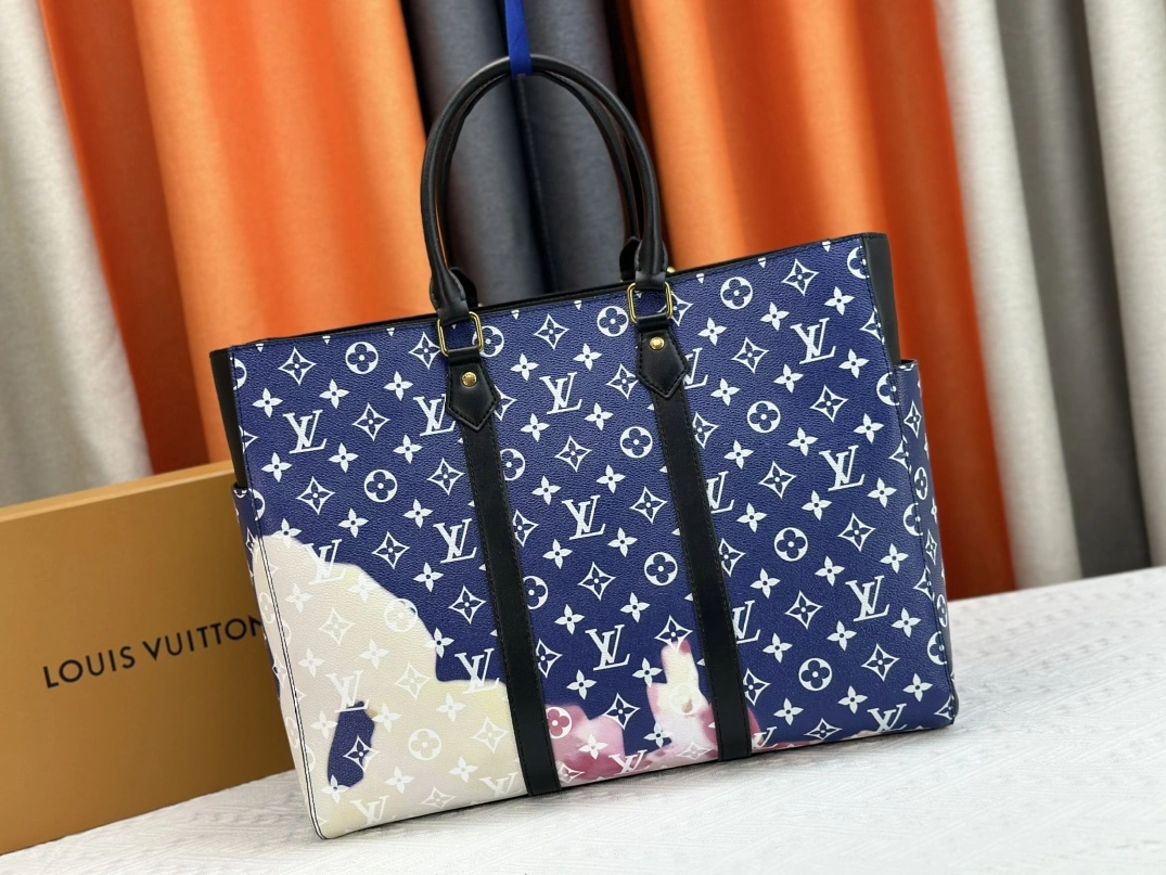 Louis Vuitton AAA Quality Tote-Handbags For Women Refined 948 - Image 4