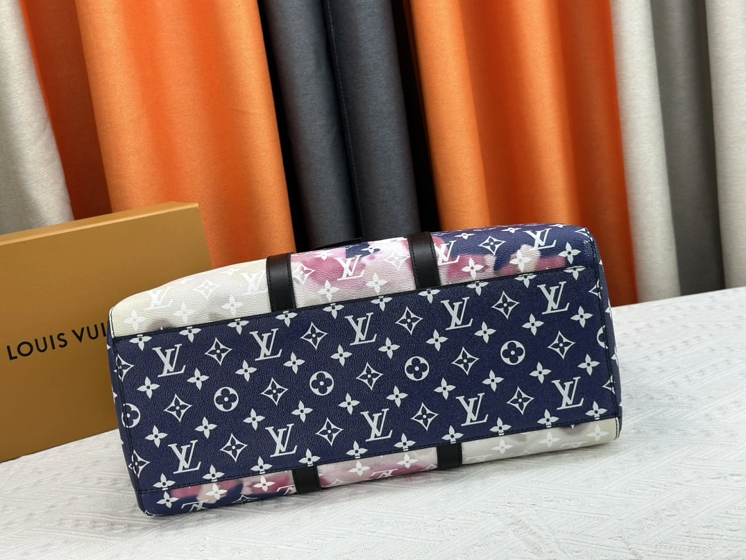 Louis Vuitton AAA Quality Tote-Handbags For Women Refined 948 - Image 5