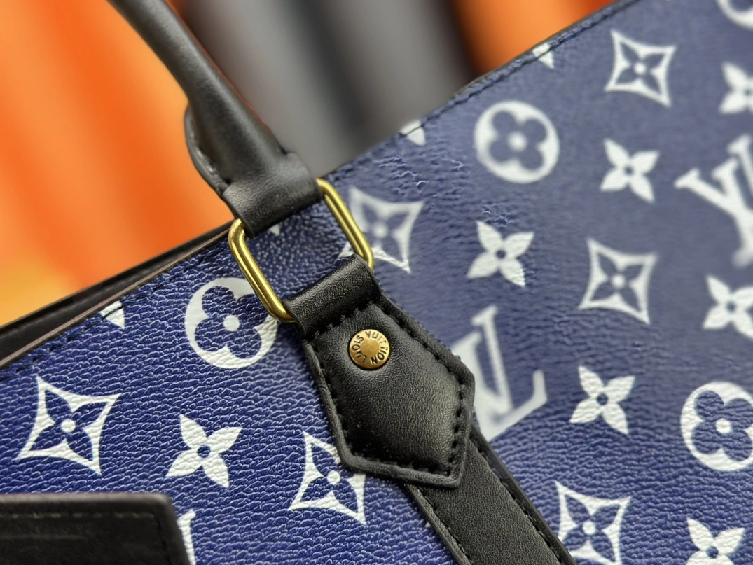 Louis Vuitton AAA Quality Tote-Handbags For Women Refined 948 - Image 6