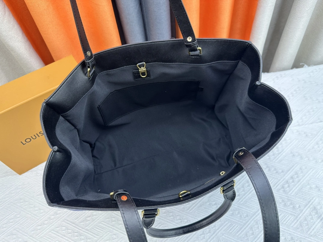 Louis Vuitton AAA Quality Tote-Handbags For Women Refined 948 - Image 8