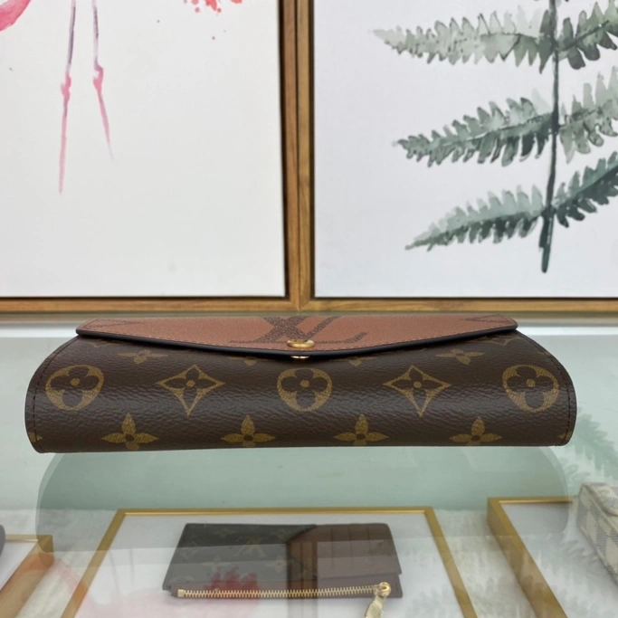 Louis Vuitton AAA Quality Wallets For Women Classic 6057 - Image 3