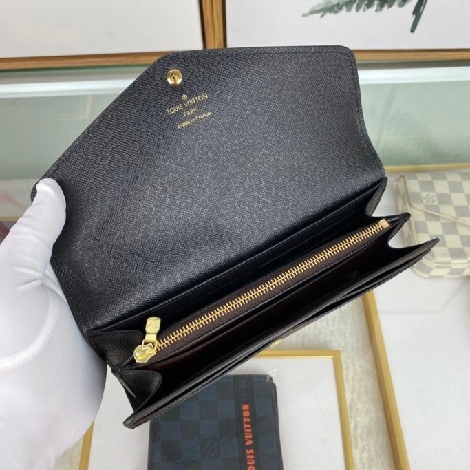 Louis Vuitton AAA Quality Wallets For Women Classic 6057 - Image 4