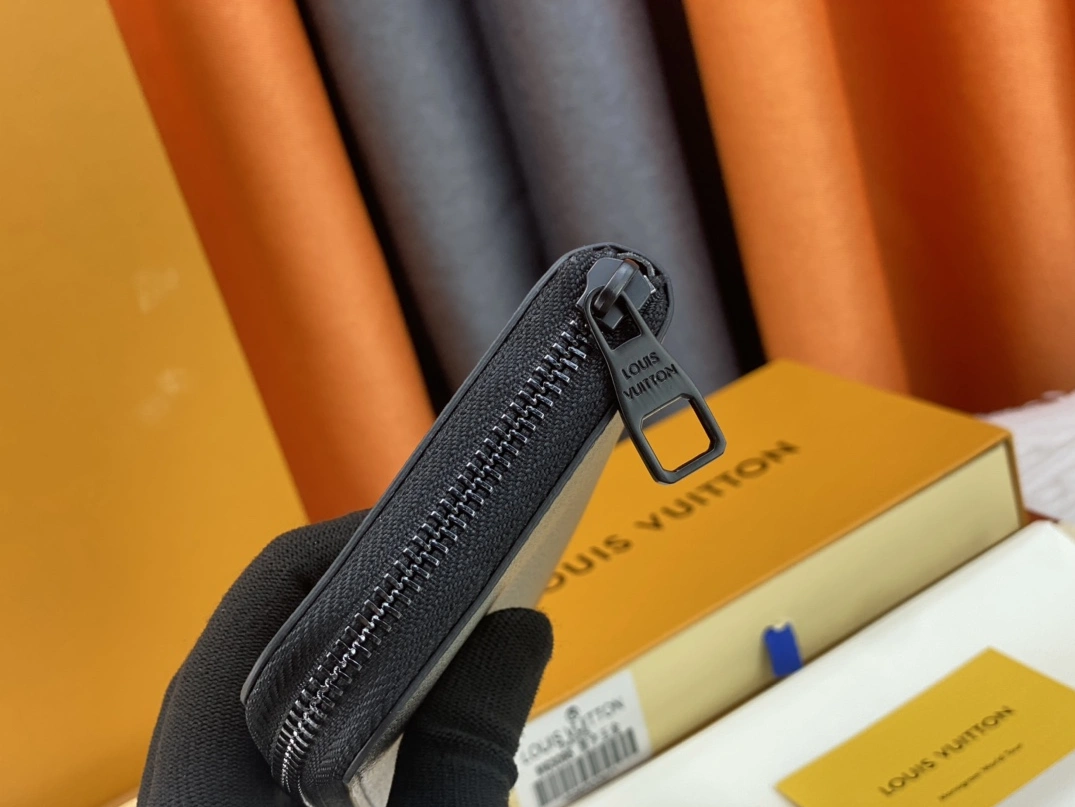 Louis Vuitton AAA Quality Wallets UrbanStyle 7401 - Image 4