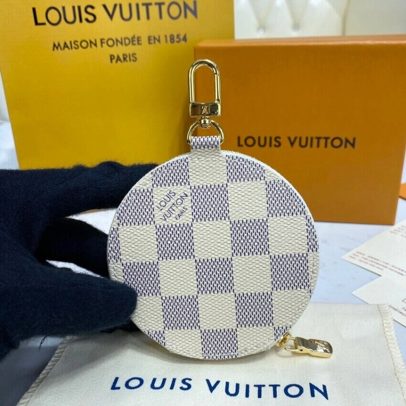 Zip closu Louis Vuitton Damier Azur Round Coin Purse - Image 3
