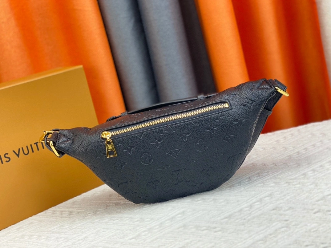 Louis Vuitton LV AAA Quality Belt Bags For Unisex Comfortable 5637 - Image 4