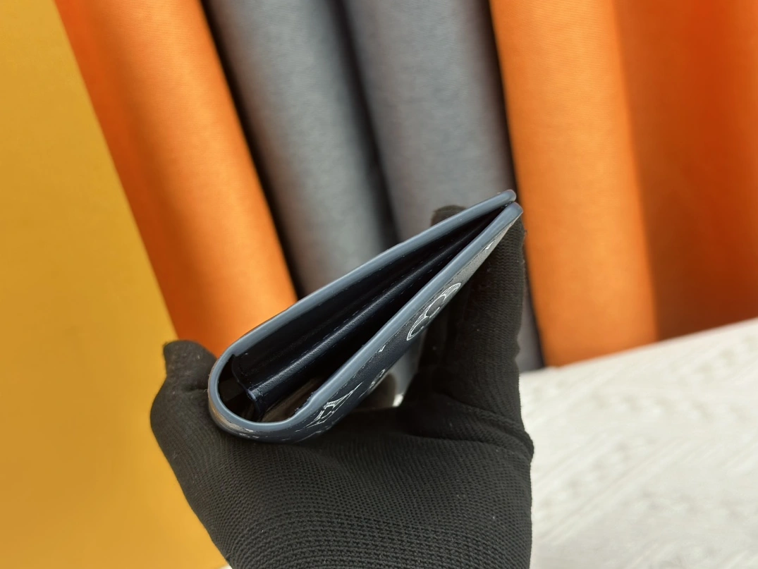 Louis Vuitton LV Card Case Affordable 4078 - Image 3