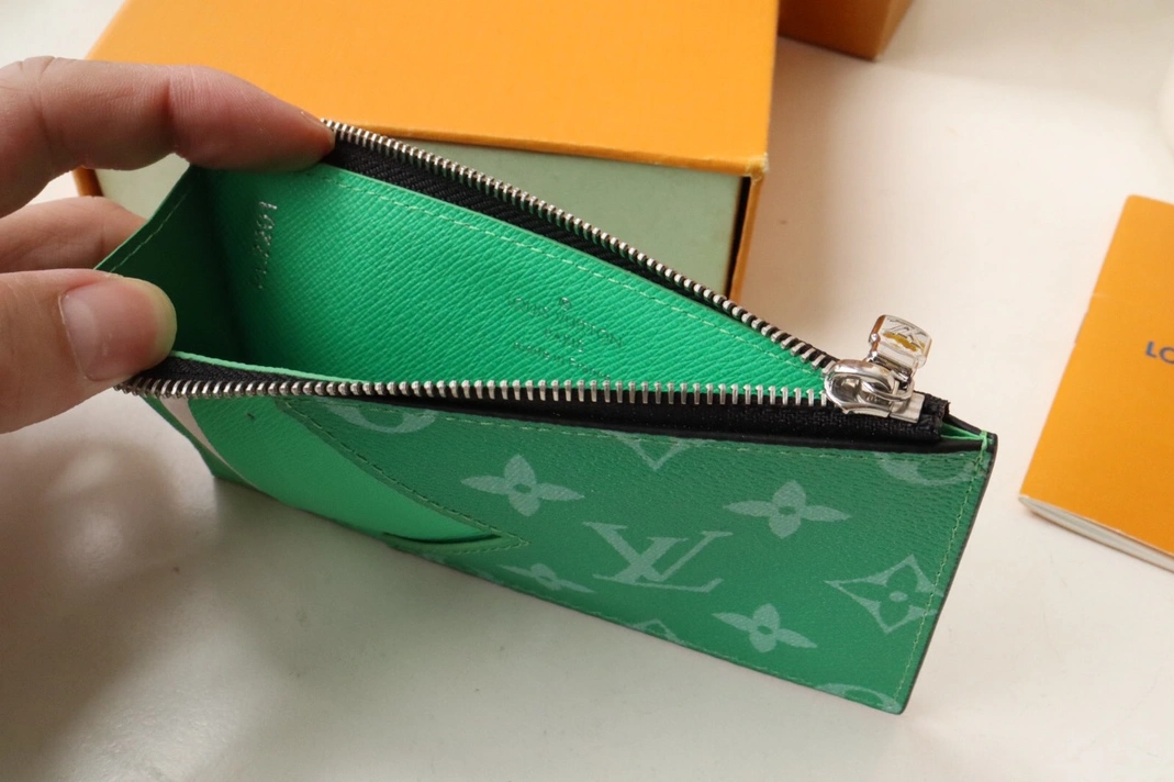 Louis Vuitton LV Card Case Bright 602 - Image 5