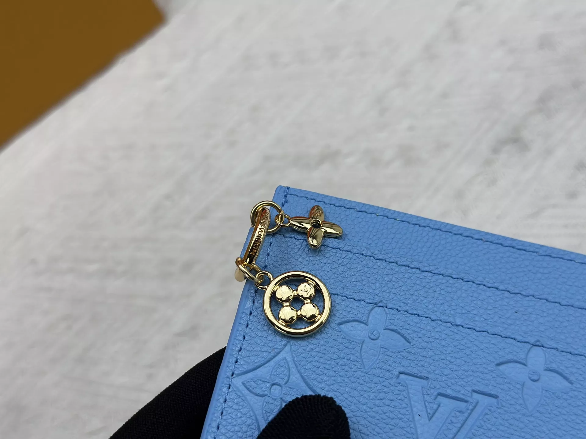 Louis Vuitton LV Card Case For Women Breathable 146 - Image 5