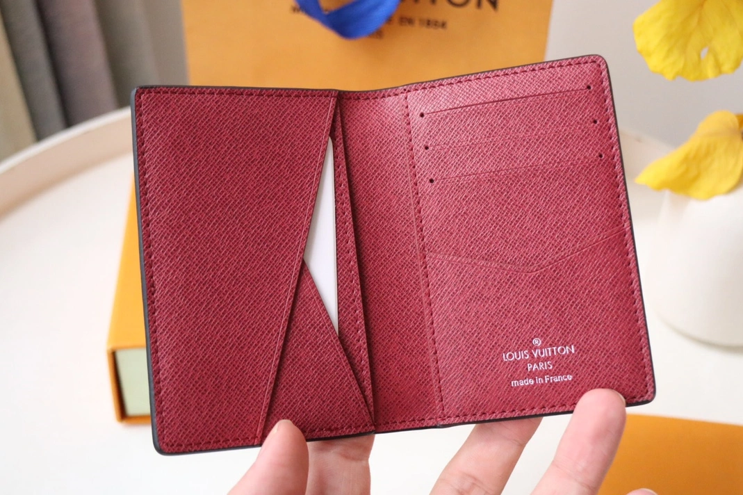 Louis Vuitton LV Card Case Lightweight 6490 - Image 5