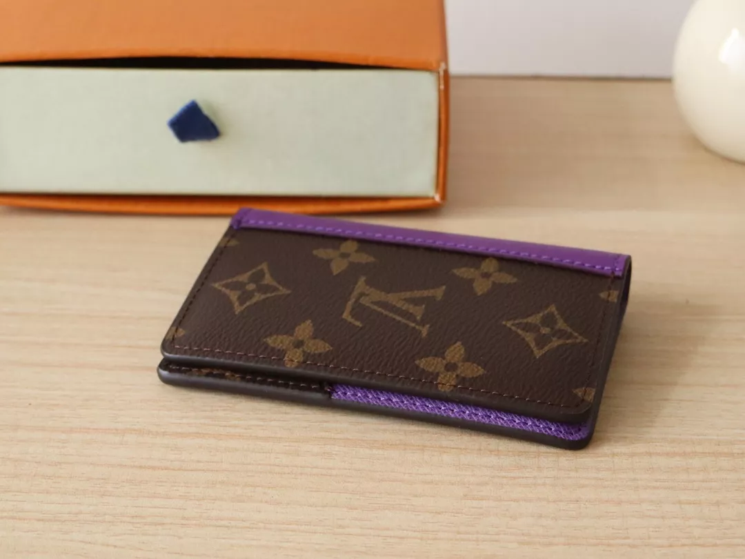 Louis Vuitton LV Card Case Lightweight 8663 - Image 4