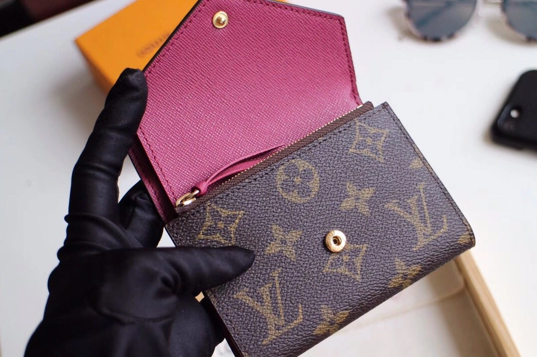 Louis Vuitton LV Card Case WellDesigned 3930 - Image 3