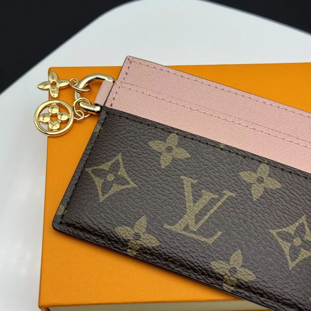Louis Vuitton LV Card Case WellDesigned 5461