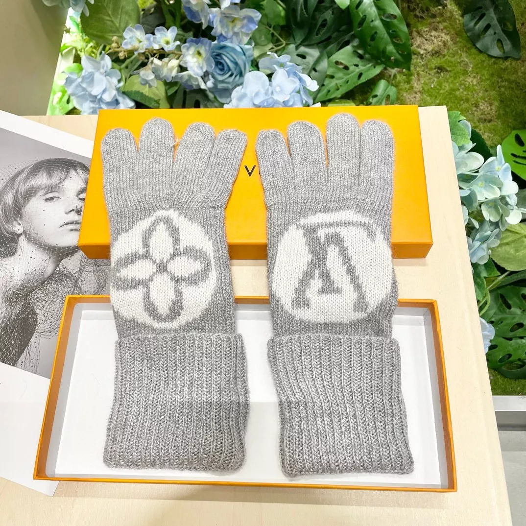 Louis Vuitton LV Gloves Cozy 7336