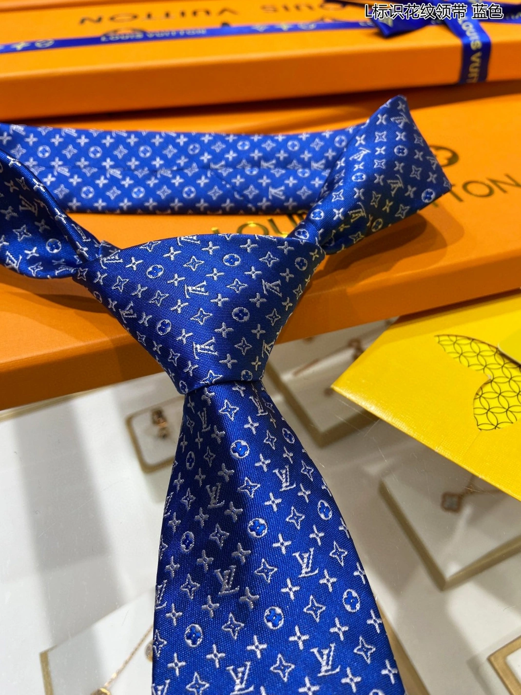 Louis Vuitton LV Necktie For Men DailyWear 5270 - Image 4