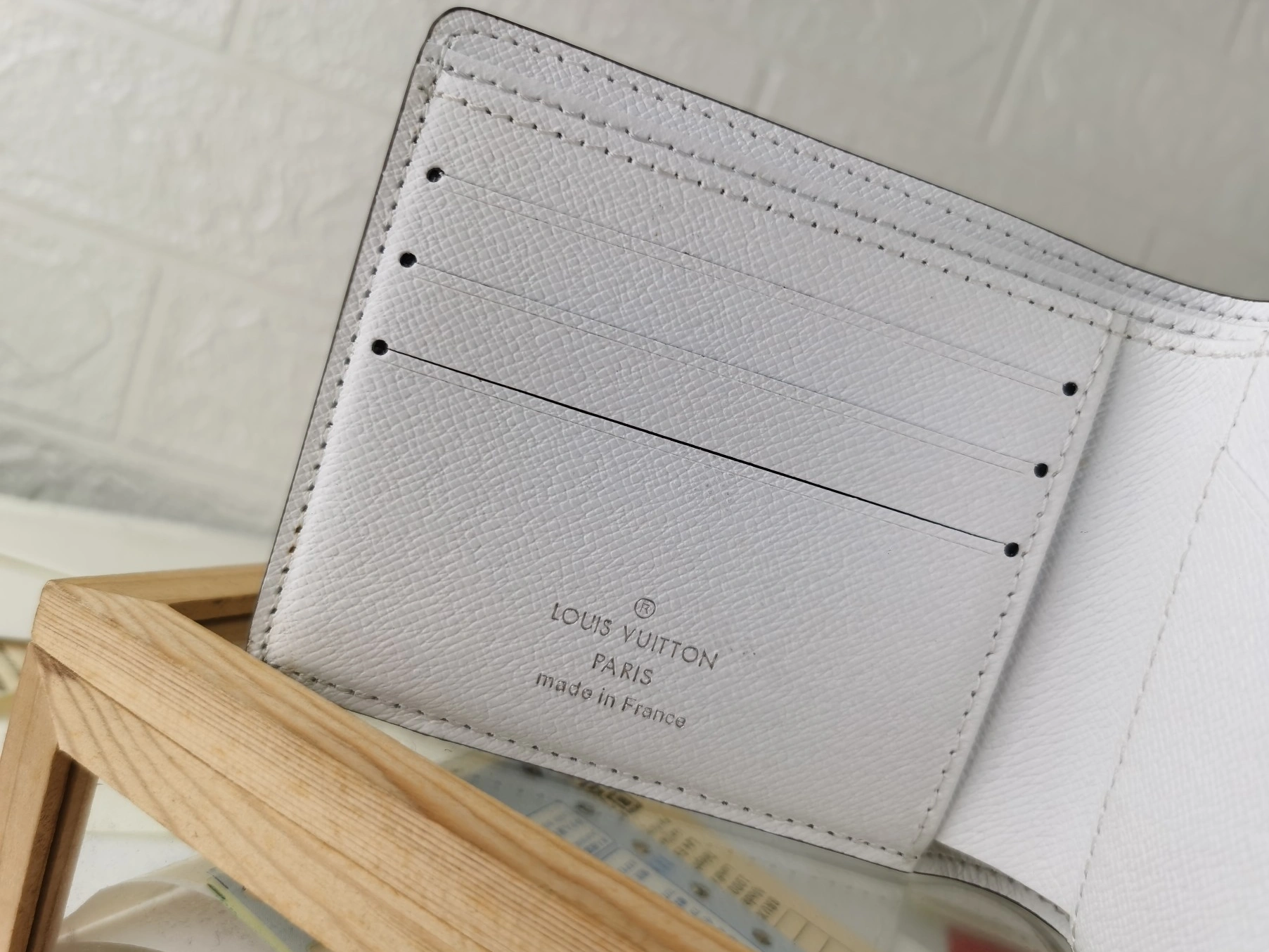 Louis Vuitton LV Wallets For Unisex Compact 4195 - Image 6