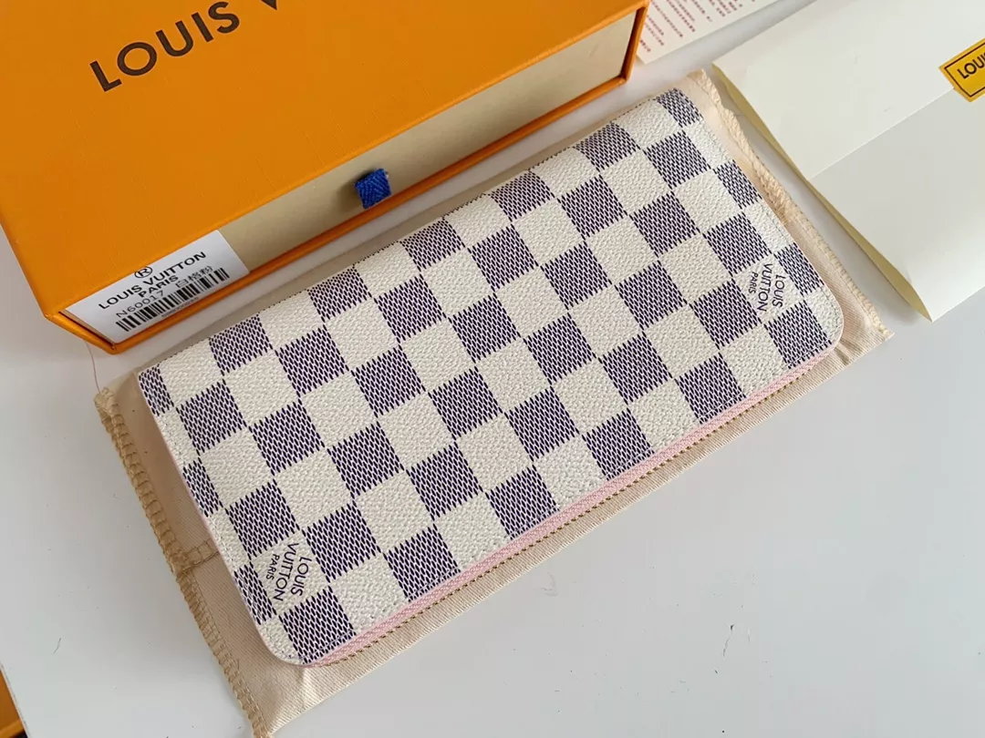 Louis Vuitton LV Wallets Minimalist 2669