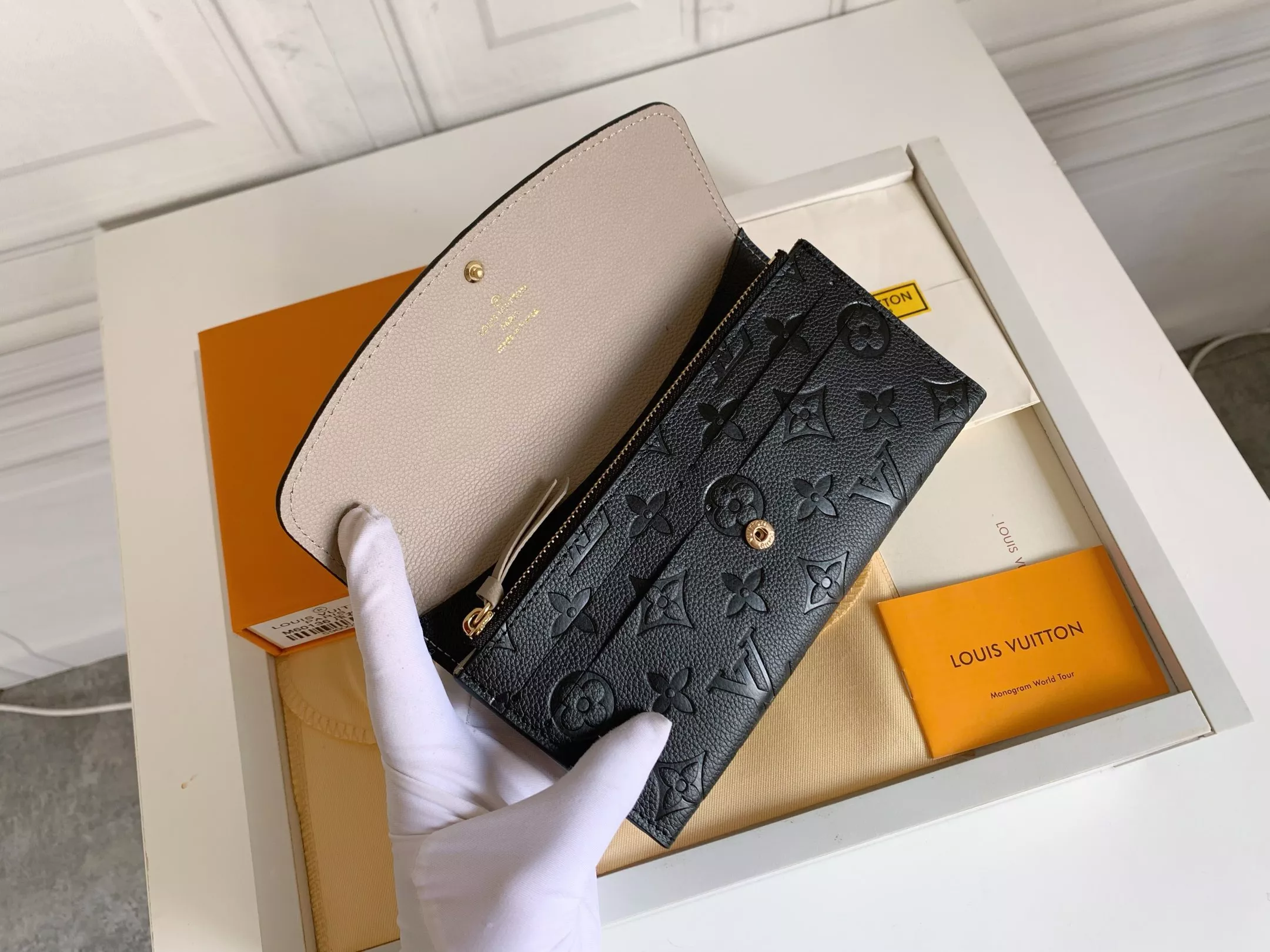 Louis Vuitton LV Wallets Minimalist 295 - Image 4