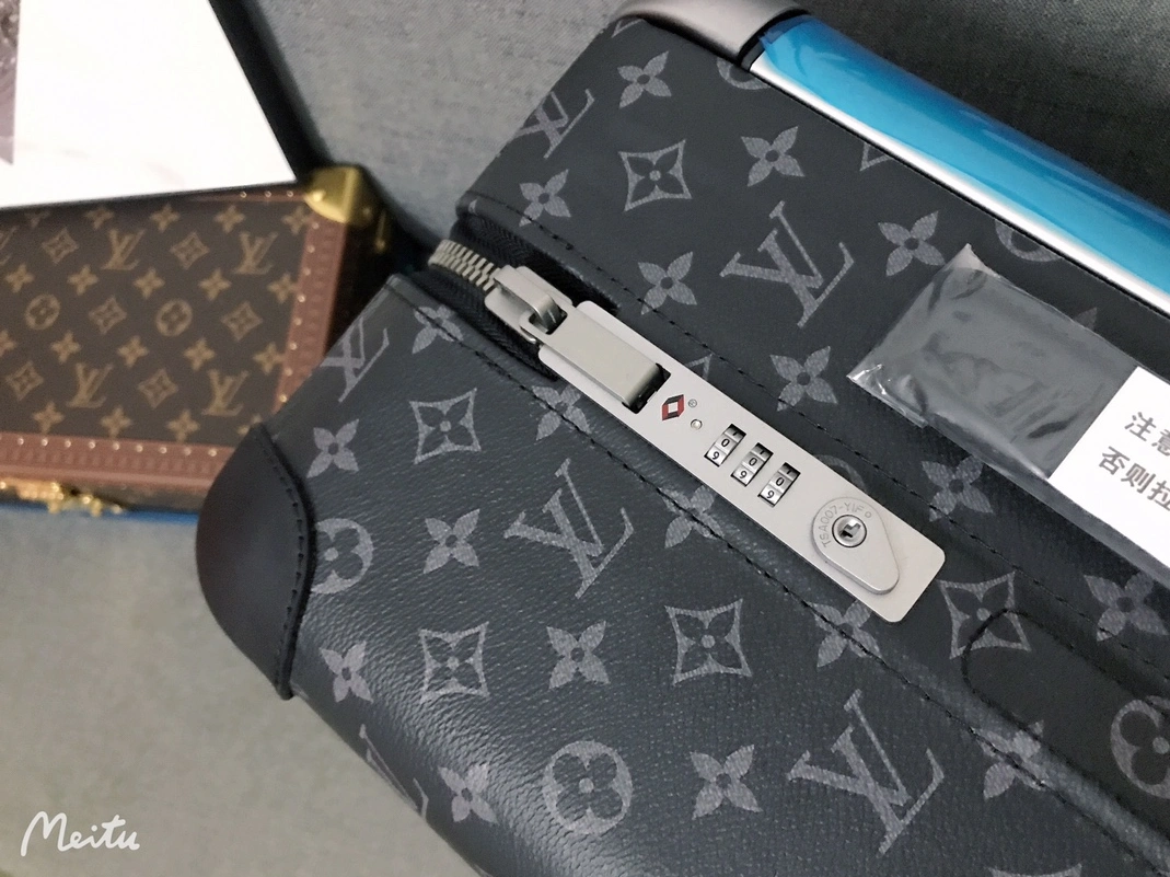 Louis Vuitton Luggage Efficient 2660 - Image 5