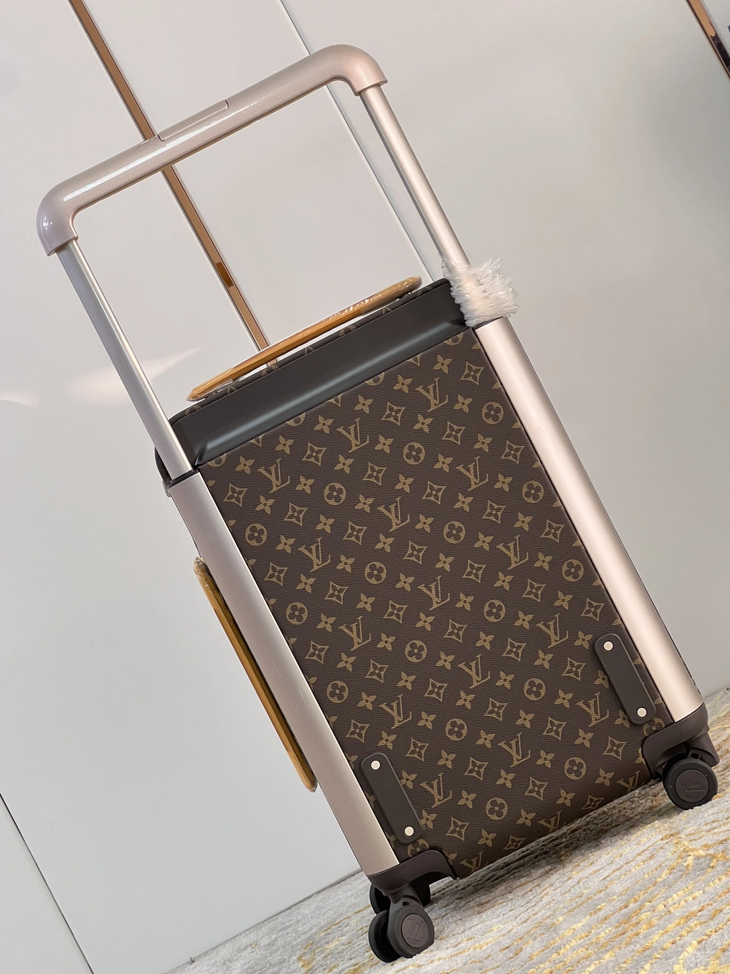 Louis Vuitton Luggage GoAnywhere 6570 - Image 3