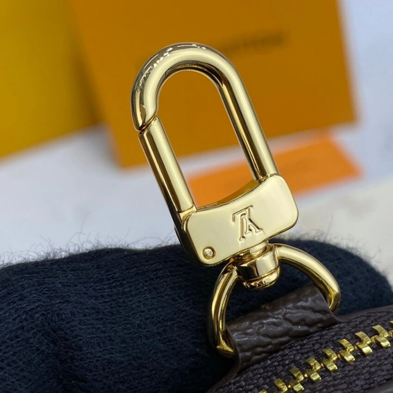 Goldcolor Louis Vuitton Monogram Round Coin Purse - Image 4