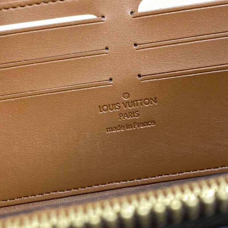 6 card sl Louis Vuitton Monogram Zippy Wallet Trunk - Image 8