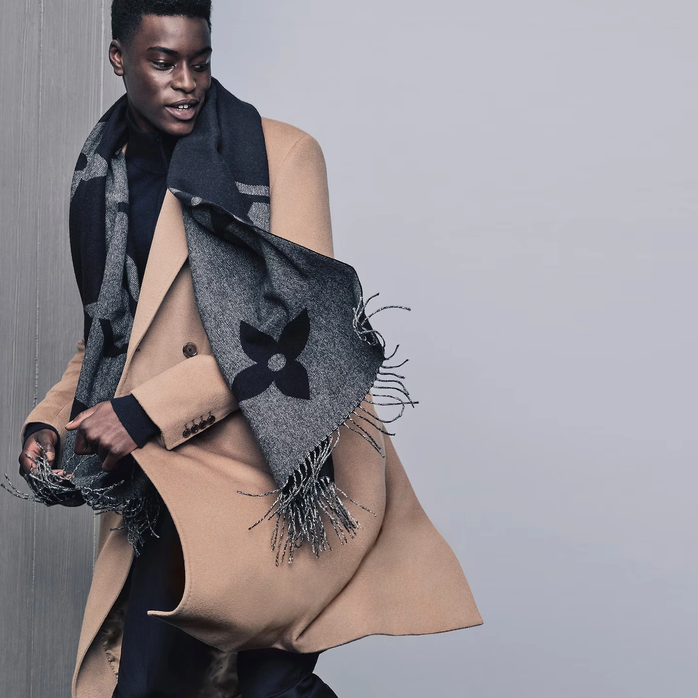 Louis Vuitton Navy M77950 MNG Giant Scarf - Image 4