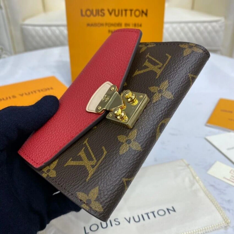Slock clo Louis Vuitton Pallas Compact Wallet - Image 4