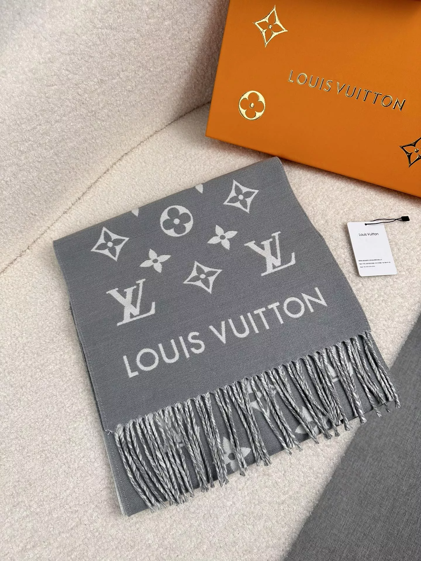 Louis Vuitton Scarf For Unisex EyeCatching 8960 - Image 3