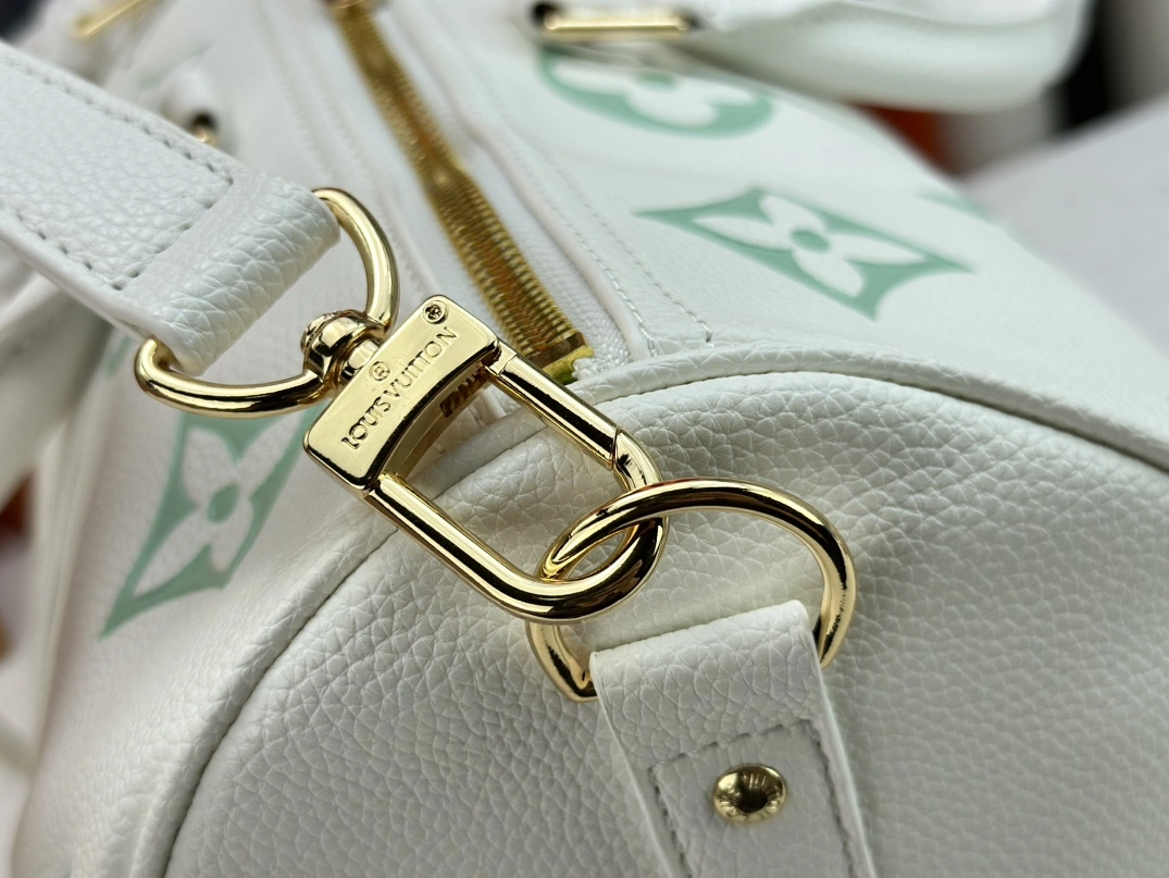 Louis Vuitton Travel Bags Bold 6006 - Image 7