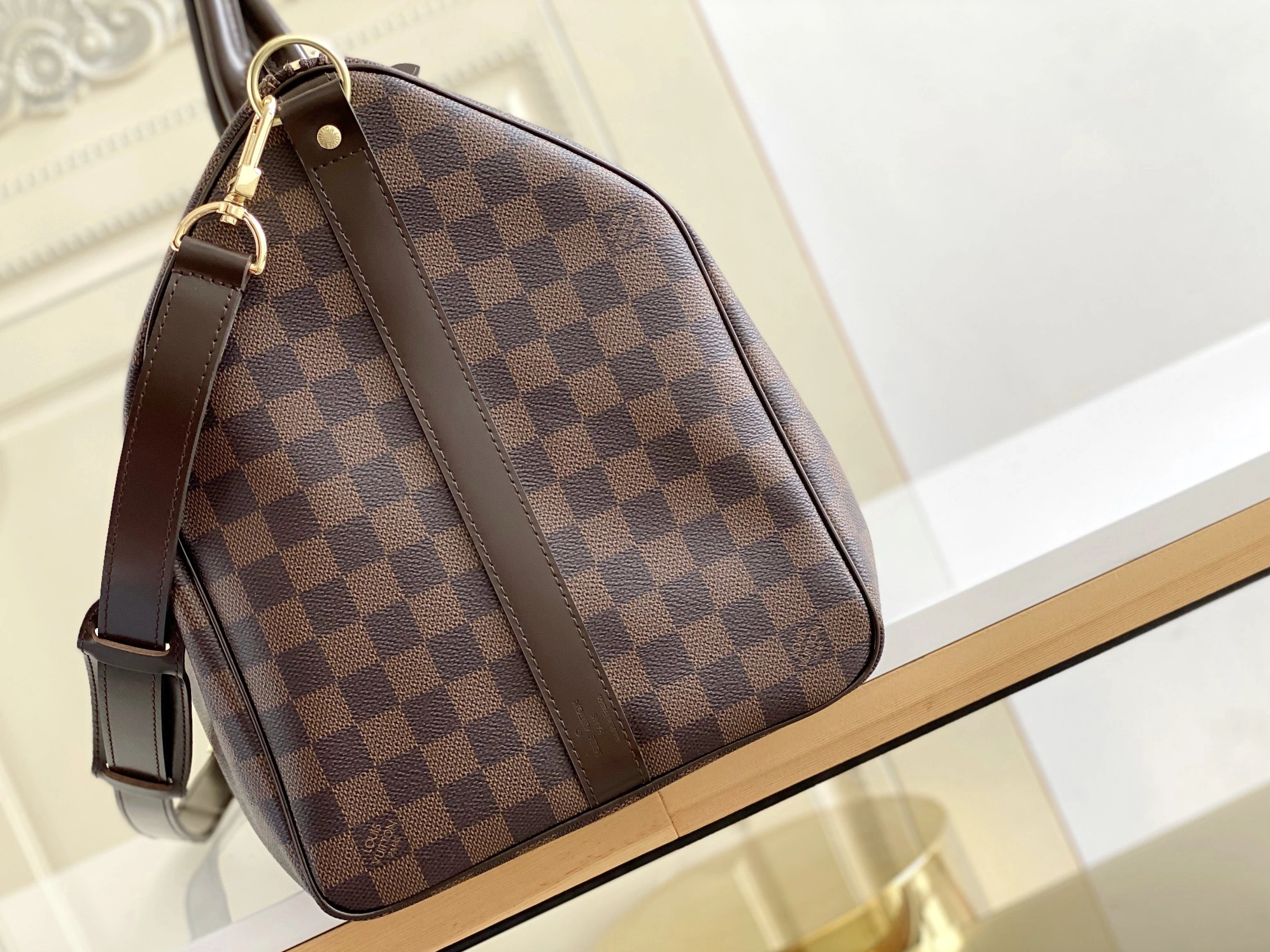 Louis Vuitton Travel Bags Elegant 6645 - Image 3